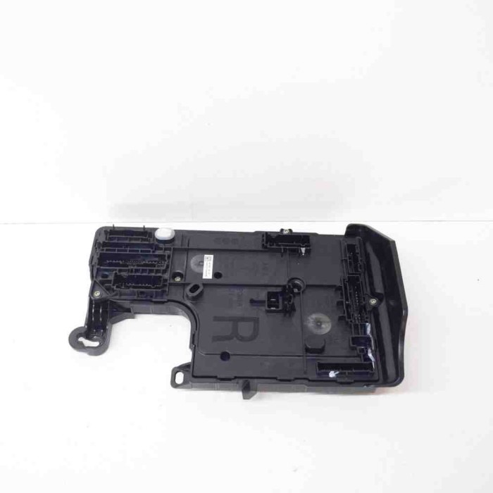 Modul de confort TESLA MODEL 3 2021 OEM: 1497848-00-E,1567454-00-B,1566853-00-A 14467158