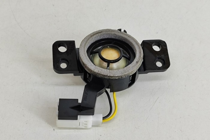 Difuzor ușă st&acirc;nga față SSANGYONG KORANDO C300 2022 OEM: 89300-37000 26366669