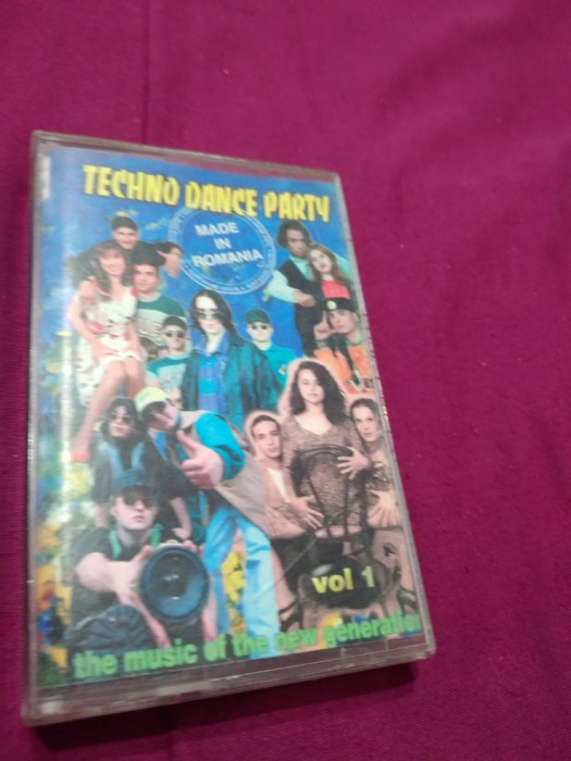 CASETA AUDIO TECHNO DANCE PARTY -MADE IN ROMANIA RARA!!ORIGINALA