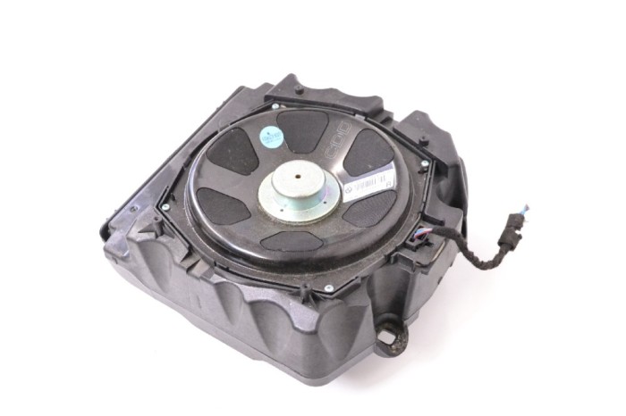 Subwoofer podea dreapta BMW 5 Gran Turismo F07 2010 OEM: 9164584 | 11707521