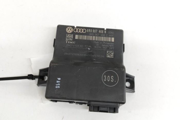 Unitate de control Gateway AUDI A5 Cabrio 8F7 2015 OEM: 8R0907468N,8R0907468C | 24625576