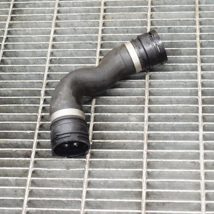 Furtun radiator răcire dreapta BMW 4 Coupe F32, F82 2014 OEM: 7812942 10499646