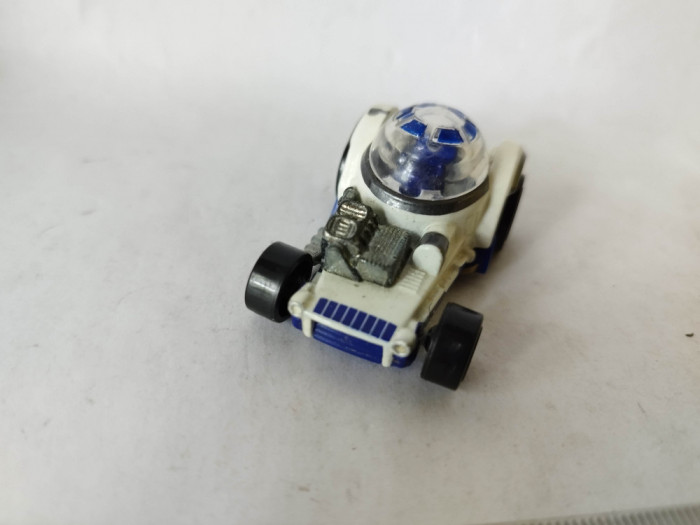 bnk jc Hot Wheels - Star Wars - R2-D2 - Character Car