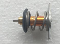 Termostat Dacia Logan / Renault / Nissan. 1.5 DCI. 8200558783 Nou Renault foto