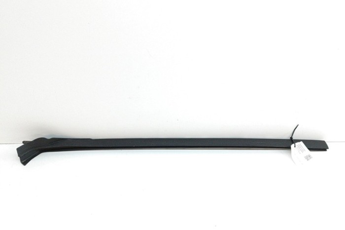 Ornament vertical parbriz dreapta BMW X3 G01, F97 2017 OEM: 7399032 | 25421675