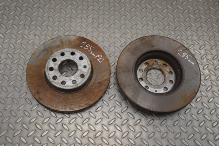 Set disc de fr&acirc;nă față VW T-ROC A11 2022 OEM: 285MM 20805963