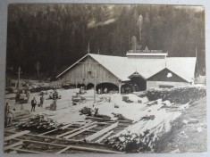 &quot;Ferestreul Piatra Corbului&quot; fotografie cca 1930