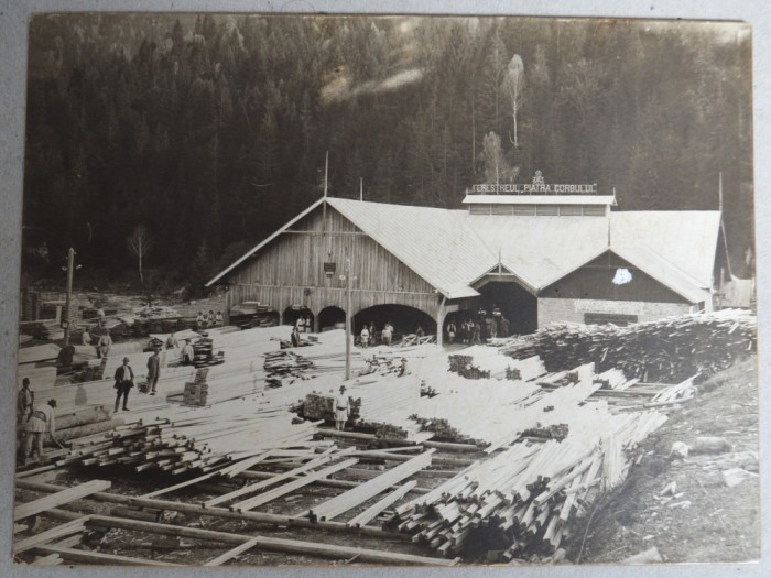 &quot;Ferestreul Piatra Corbului&quot; fotografie cca 1930