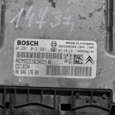 Unitate de control motor CITRO&amp;Euml;N C4 Picasso I UD_ 2007 OEM: 9653958980,0281012981 1513101 foto