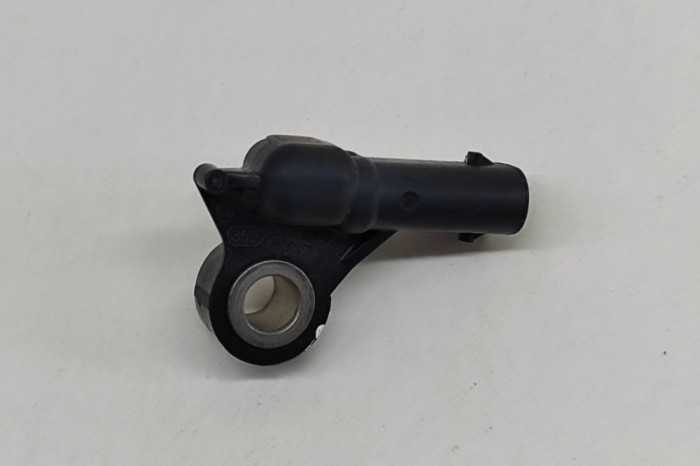 Senzor de impact lateral st&acirc;nga TESLA MODEL Y 2021 OEM: 1036761-00-A 22598176