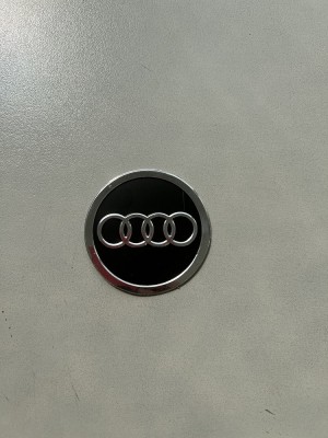 emblema capac roata AUDI 60 mm foto
