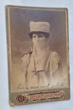 CVD - Poza veche anii 1900 - fotografie pe carton, doamna ( romanca) in costum popular - fotografie realizata de atelierele Phebus din Constantinopol
