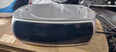 RADIO CEAS CD GRAN PRIX CDCR 724 , FUNCTIONEAZA foto