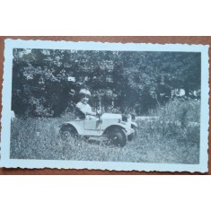 Fotografie, Geo Litarczek, parintele radiologiei romanesti, la Casa Mihailescu din Busteni, 1931