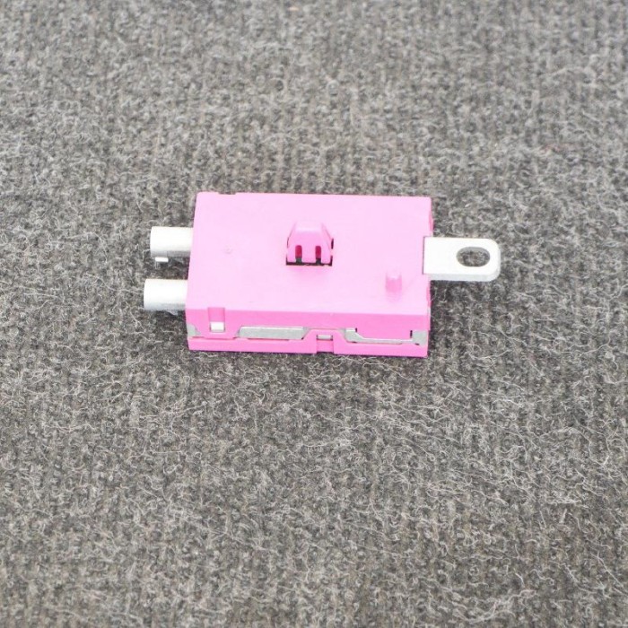 Amplificator de antena VOLVO V60 2015 OEM: P307617077CP1-19G255-LA 3899528