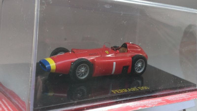 Macheta Ferrari D50 Formula 1 1956 (Fangio) - Altaya 1/43 F1 foto