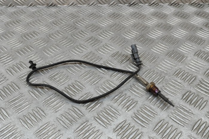 Senzor de temperatură VOLVO XC60 II 246 2019 OEM: 31430479 27842103