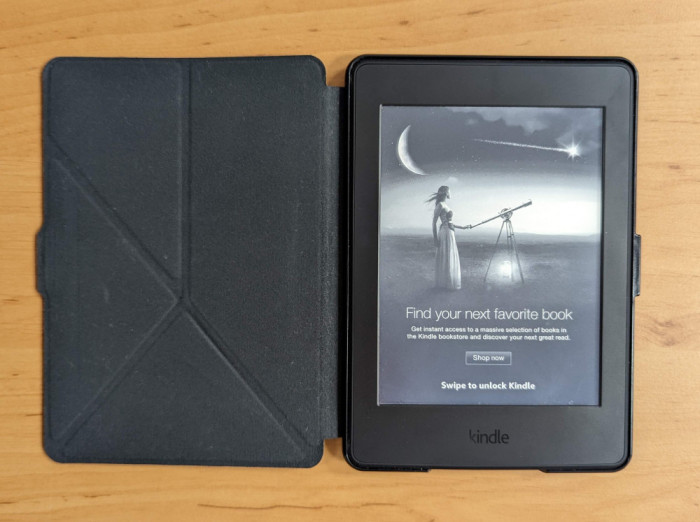 Amazon Kindle PaperWhite Wifi 7th Generatia 7 + Husa Magnetica + Cablu Tableta