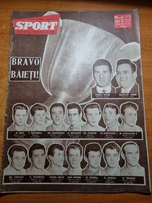 sport martie 1961-echipa de fotbal stiinta timisoara,campioni mondiali handbal foto