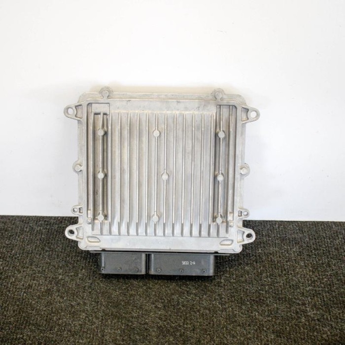 Unitate de control motor HONDA CR-V IV RM_ 2013 OEM: 37820-R7C-G64,0281030212 3851540