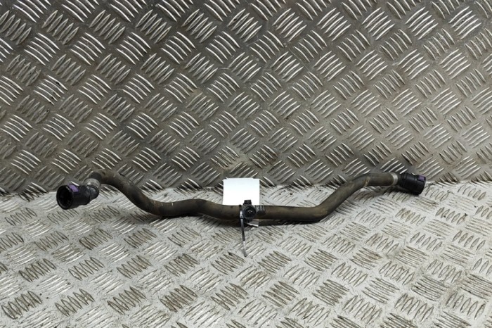 Furtun de lichid de răcire VOLVO XC60 II 246 2019 OEM: 31338396 23129388