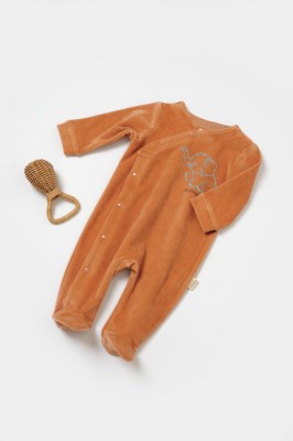 Salopeta Elefant cu maneca lunga si botosei din 80%bumbac organic si 20% poliester - Caramiziu, BabyCosy (Marime: 0-3 Luni) foto