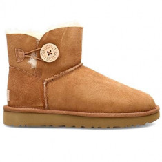 Cizme Femei UGG Mini Bailey Button 1016422WCHESTNUT foto