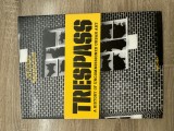 Trespass - a history of uncommissioned art - Editura Taschen