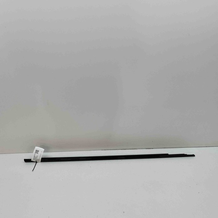 Chedar geam ușă dreapta față AUDI A4 8W2, B9 2015 OEM: 8K0837478F