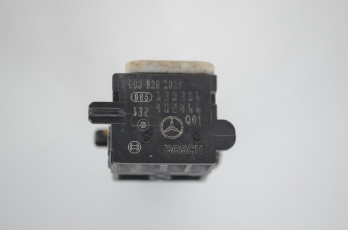 Senzor de impact dreapta față MERCEDES-BENZ M W164 2007 OEM: 0038202926 1627203