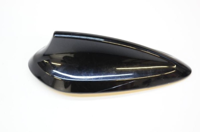 Antena BMW 3 F30, F80 2013 OEM: 1682707,9253662 2833691