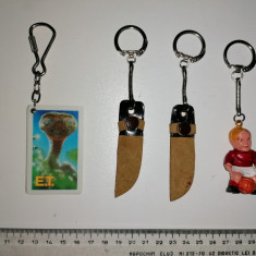 LOT / COLECTIE DE 5BRELOC / BRELOCURI VECHI ET ...