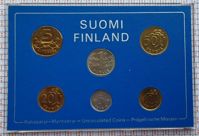 set monetarie 1980 Finlanda 5, 10, 20, 50 pennia 1, 2, Markkaa km 45-49, 57 - M1 foto