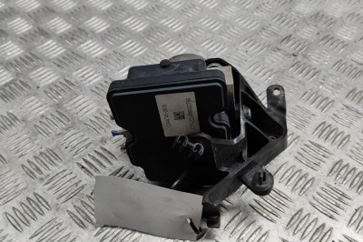 Pompa ABS TESLA MODEL 3 2021 OEM: 1044745-00-B 28215800 foto