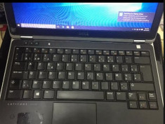 Laptop Dell Latitude E6320 procesor i5-3340m foto