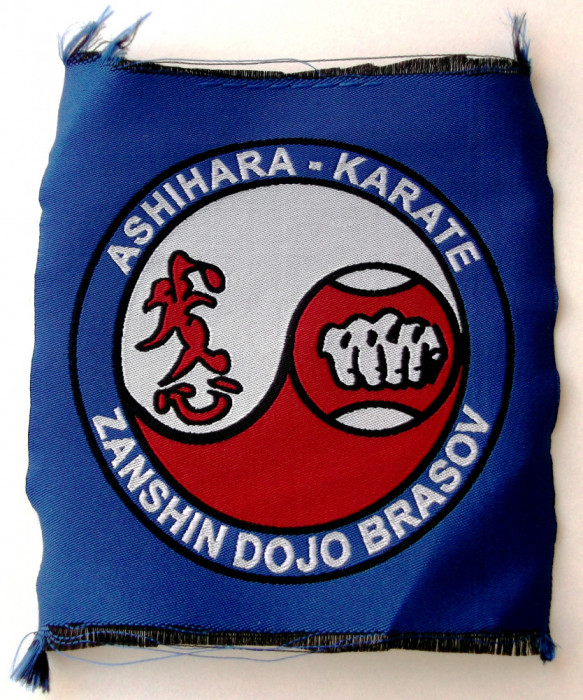 ROMANIA ECUSON TEXTIL ASHIHARA KARATE ZANSHIN DOJO BRASOV dimensiune 90 mm **