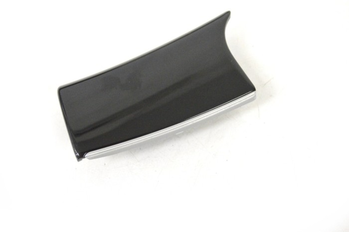 nerasta INFINITI M30 2012 OEM: 68410-1ME0A,P12921-B34000,P12920-B34000 13746281