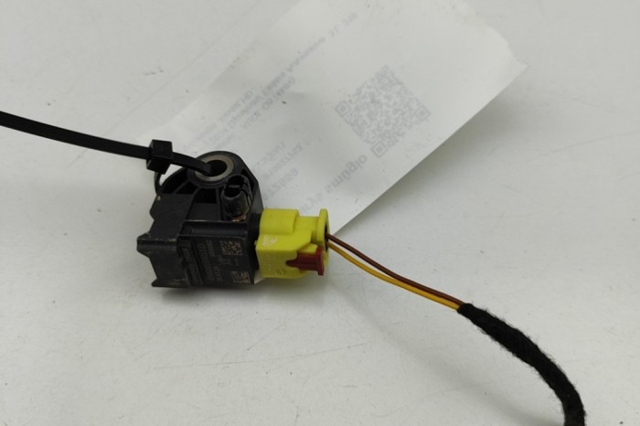 Senzor de impact st&acirc;nga spate AUDI Q8 4MN 2024 OEM: 4N0959651D | 31872559