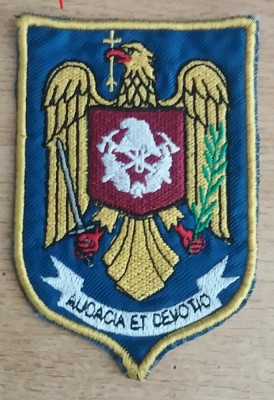 C7 196 - Ecuson tematica militara - pompieri - iesa de colectie foto