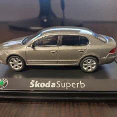 Macheta SKODA SUPERB 2 2008 cappuccino belge - Abrex, 1/43, dealer edition.