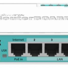 Router MikroTik RB750GR3, Gigabit