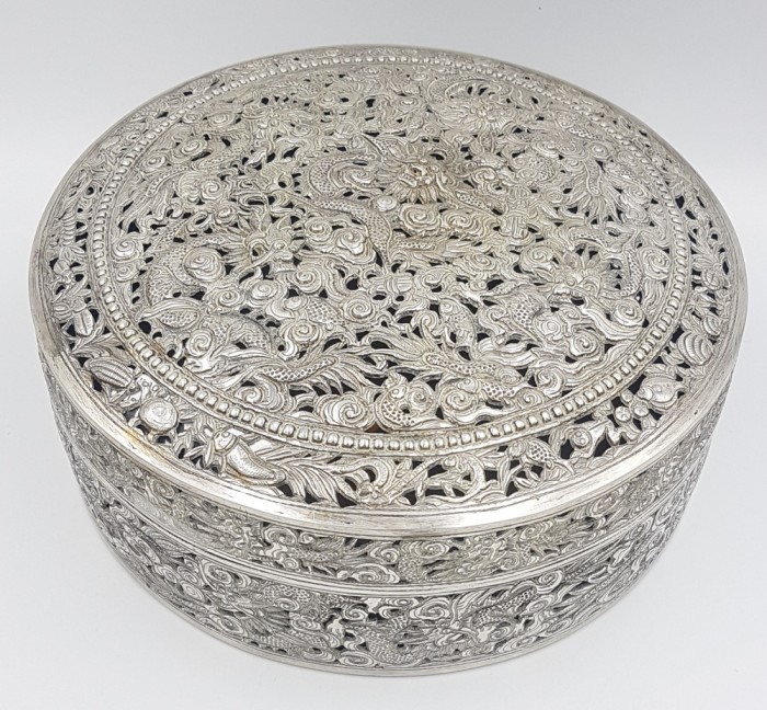 Splendida veche caseta pentru arome/flori - argint- China/Taiwan inceput sec.xx