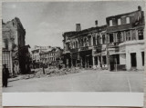 Centrul orasului Ploiesti dupa bombardamente, 1944// reproducere foto de presa