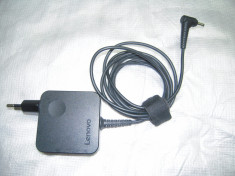 Alimentator Lenovo 20V, 2,25A foto