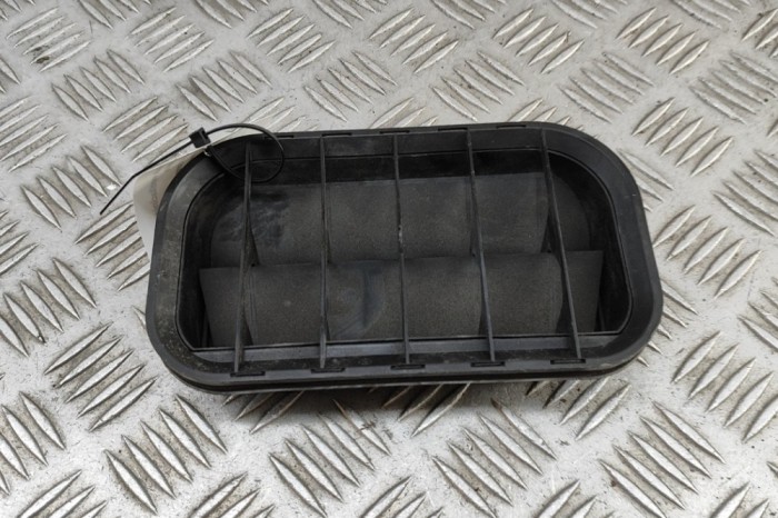 Grila de ventilație caroserie JAGUAR F-TYPE Coupe X152 2018 OEM: 95VW-A019K51-AA | 31359947