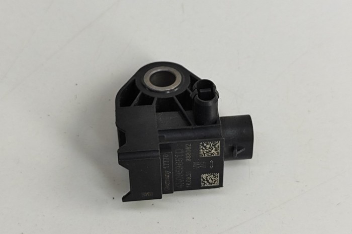 Senzor de impact dreapta spate AUDI Q5 FY 2021 OEM: 4N0959651D | 29393340