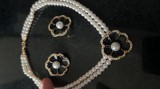 Set BIJUTERII dama-ELEGANT (colier+cercei) mărgele albe martisor