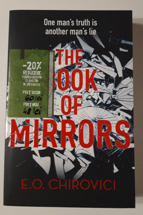 E O Chirovici The book of mirrors Carte in limba engleza