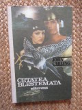 CETATEA BLESTEMATA - John Carling - Editura Venus, 1992, 222 p.