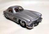 Mercedes Benz 350 SL - 1/24, 1:24